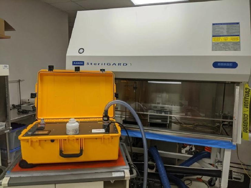 Imagem de uma configuração para a descontaminação de uma cabine